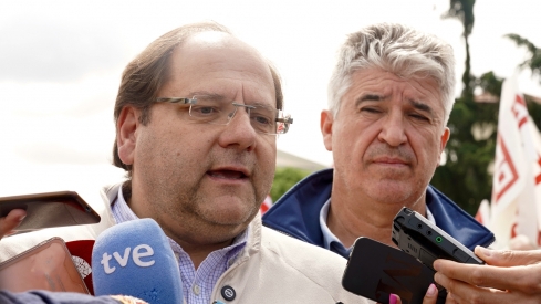 Concentración de los trabajadores de Azucarera en La Bañeza (León) (12)