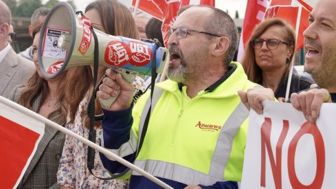 Concentración de los trabajadores de Azucarera en La Bañeza (León) (13)