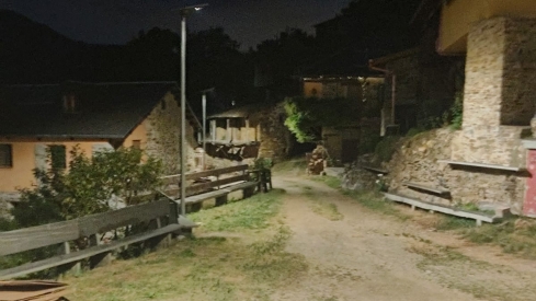 Alumbrado San Adrián de Valdueza Alumbrado San Adrián de Valdueza