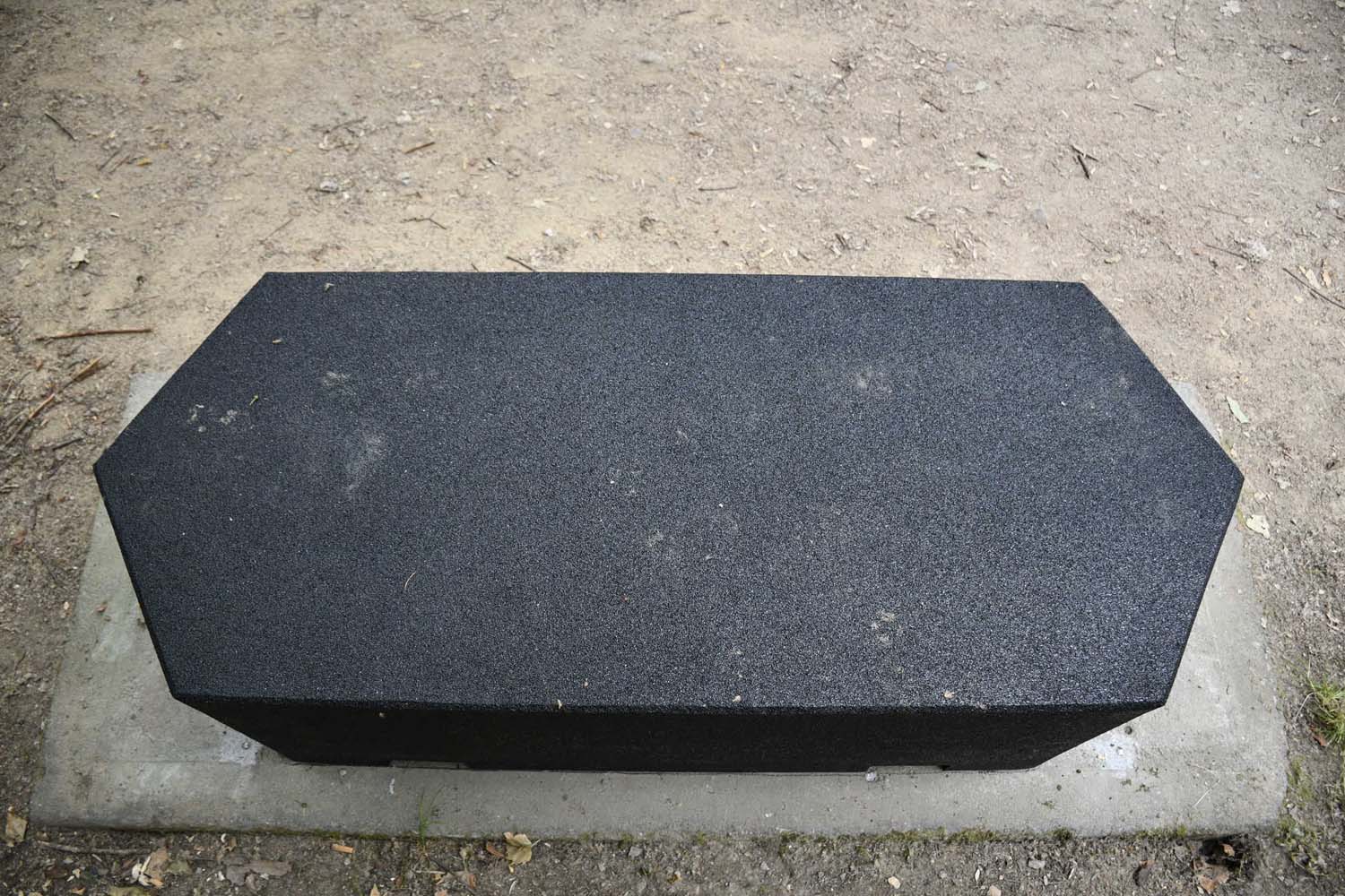 Bancos del paseo del Sil de Ponferrada Bancos del paseo del Sil de Ponferrada