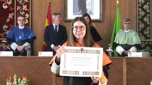 Una investigadora berciana de la ULE galardonada por su tesis doctoral sobre inteligencia artificial y turismo