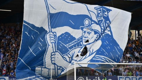 Inicio del partido Ponferradina Antequera (8) Inicio del partido Ponferradina Antequera (8)