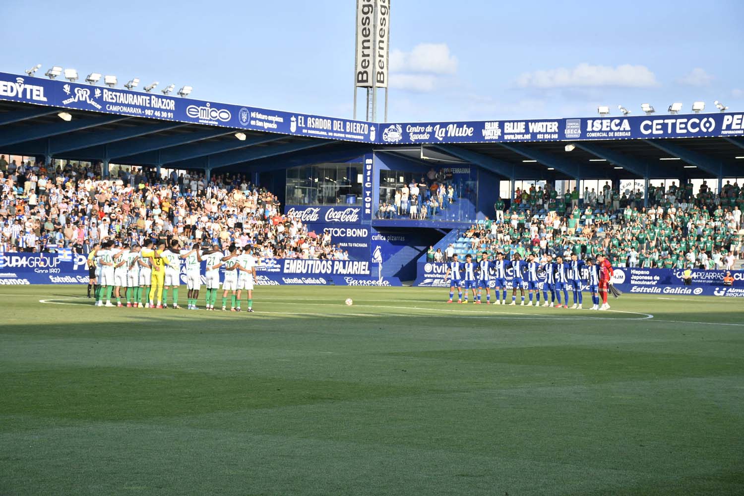 Inicio del partido Ponferradina Antequera Inicio del partido Ponferradina Antequera