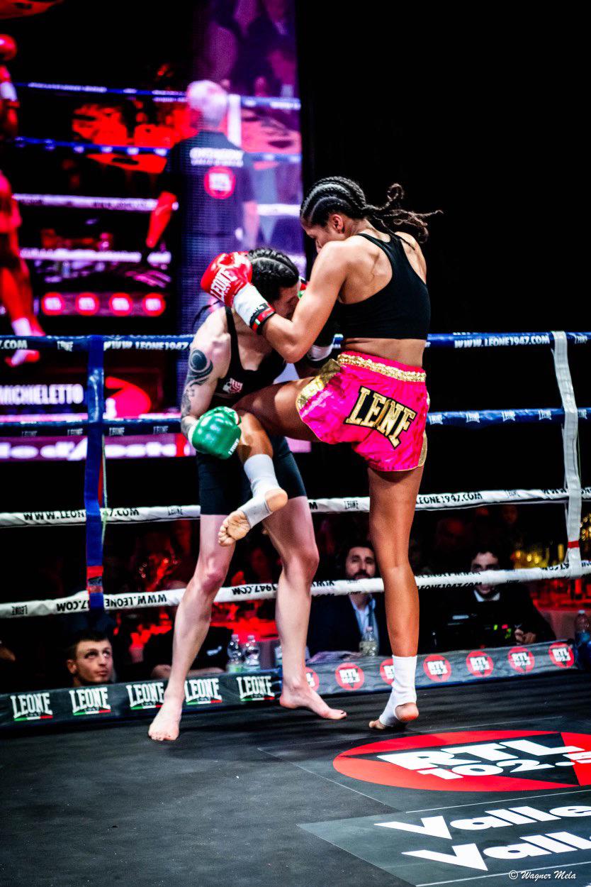 Débora Évora campeona del mundo de kickboxing 