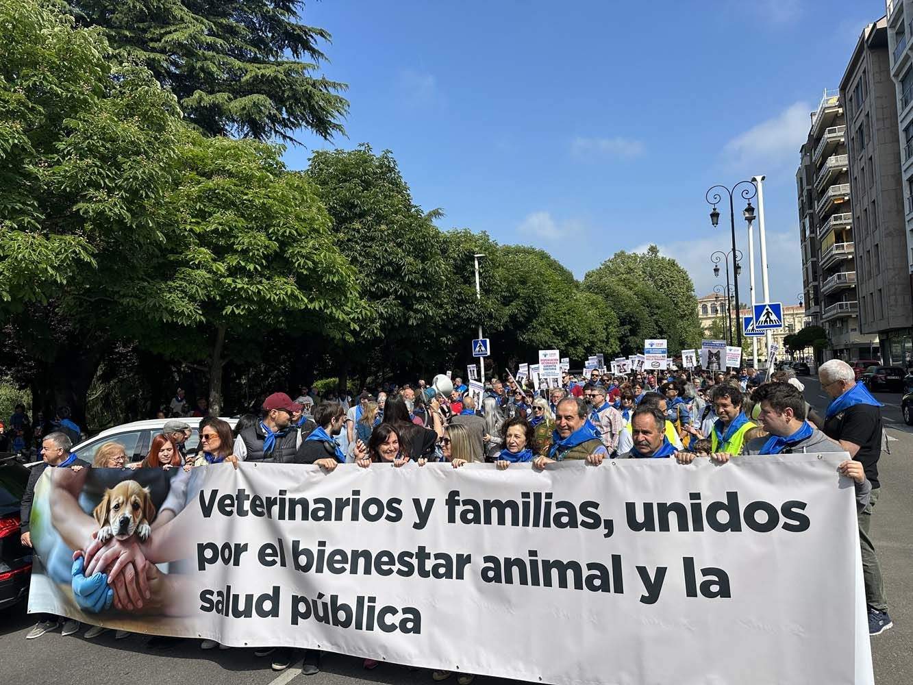 ICAL . Manifestación contra la normativa que regula el uso de los medicamentos veterinarios 