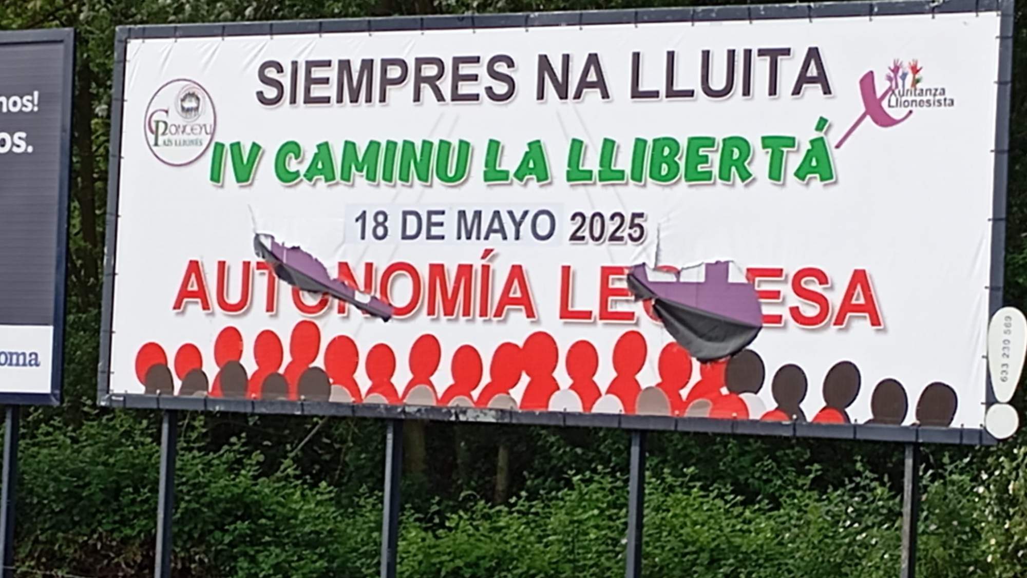 Valla de León dañada