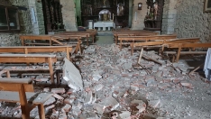 Se derrumba parte del falso techo de la iglesia de Arganza sin causar heridos