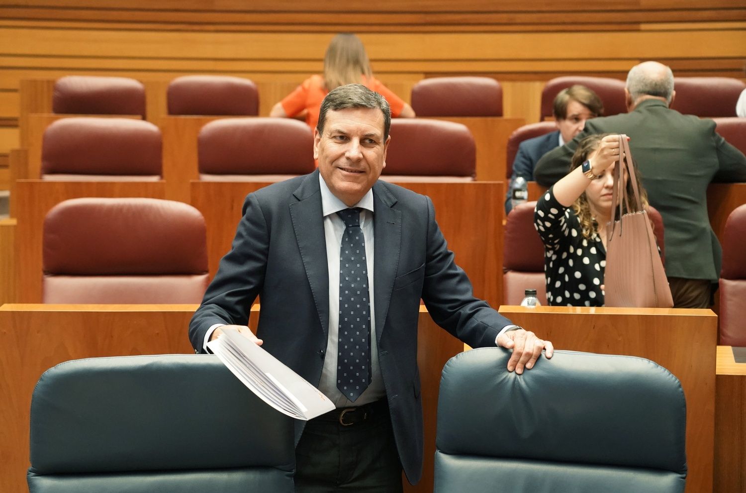 El consejero de Economía y Hacienda, Carlos Fernández Carriedo en el Pleno de las Cortes de Castilla y León | Rubén Cacho / ICAL