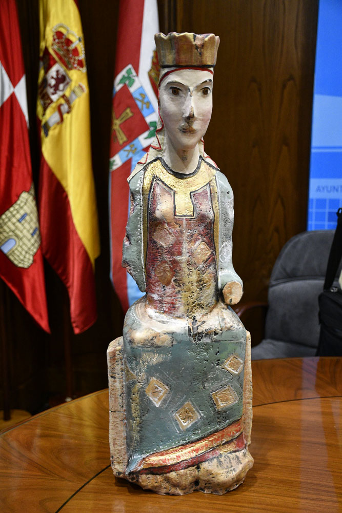 Restauración de la virgen (10)