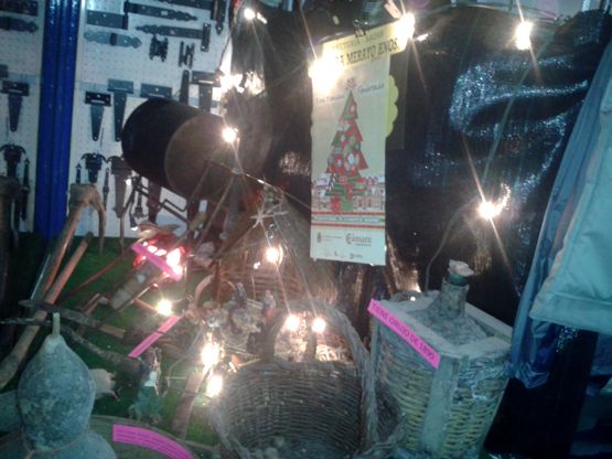 Escaparate de la Ferretería ‘Carrera Merayo’, en Flores del Sil