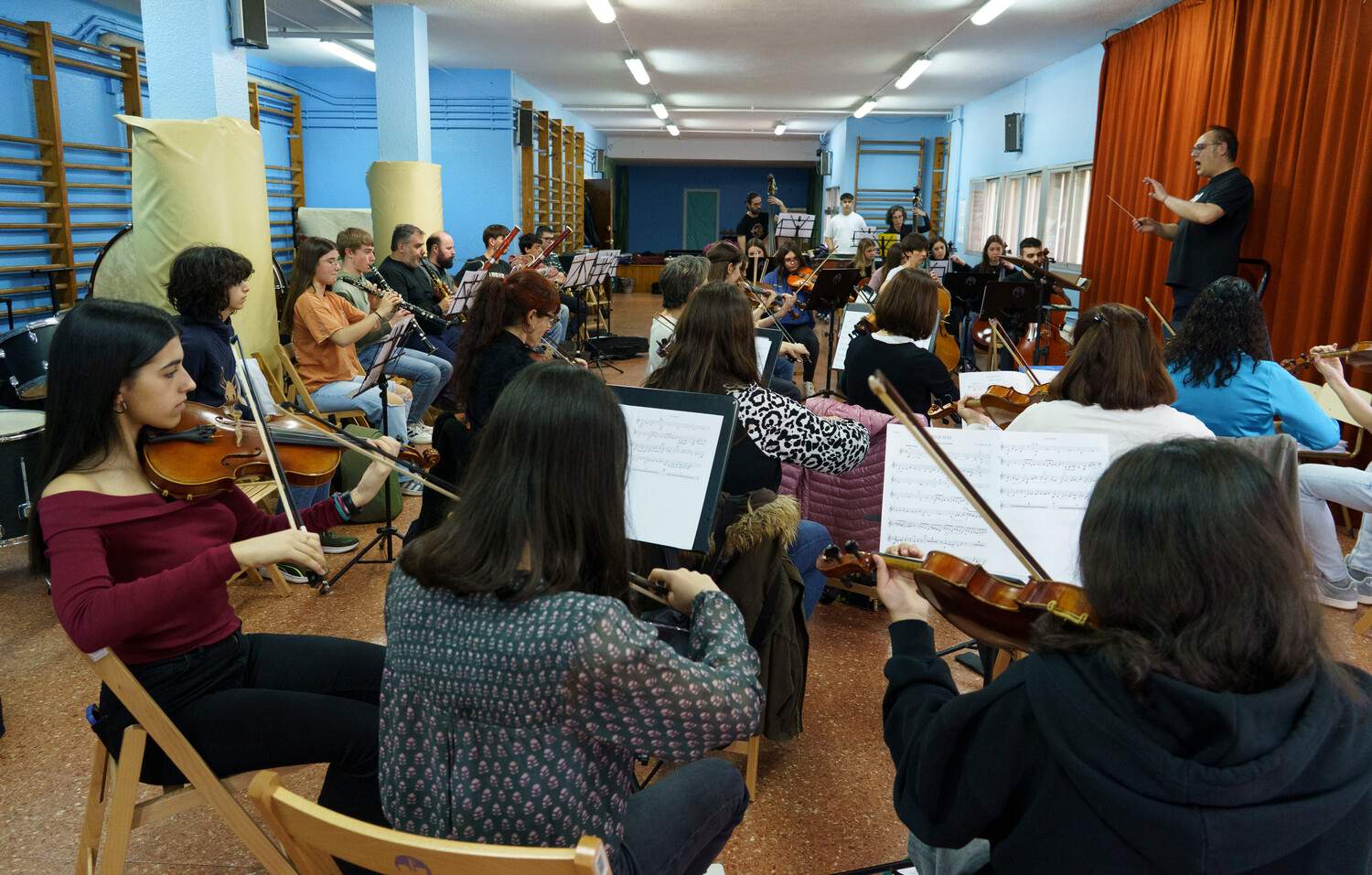 Ensayo de la Orquesta Sinfónica de Ponferrada dirigida por Manuel Alejandre | César Sanchez / ICAL