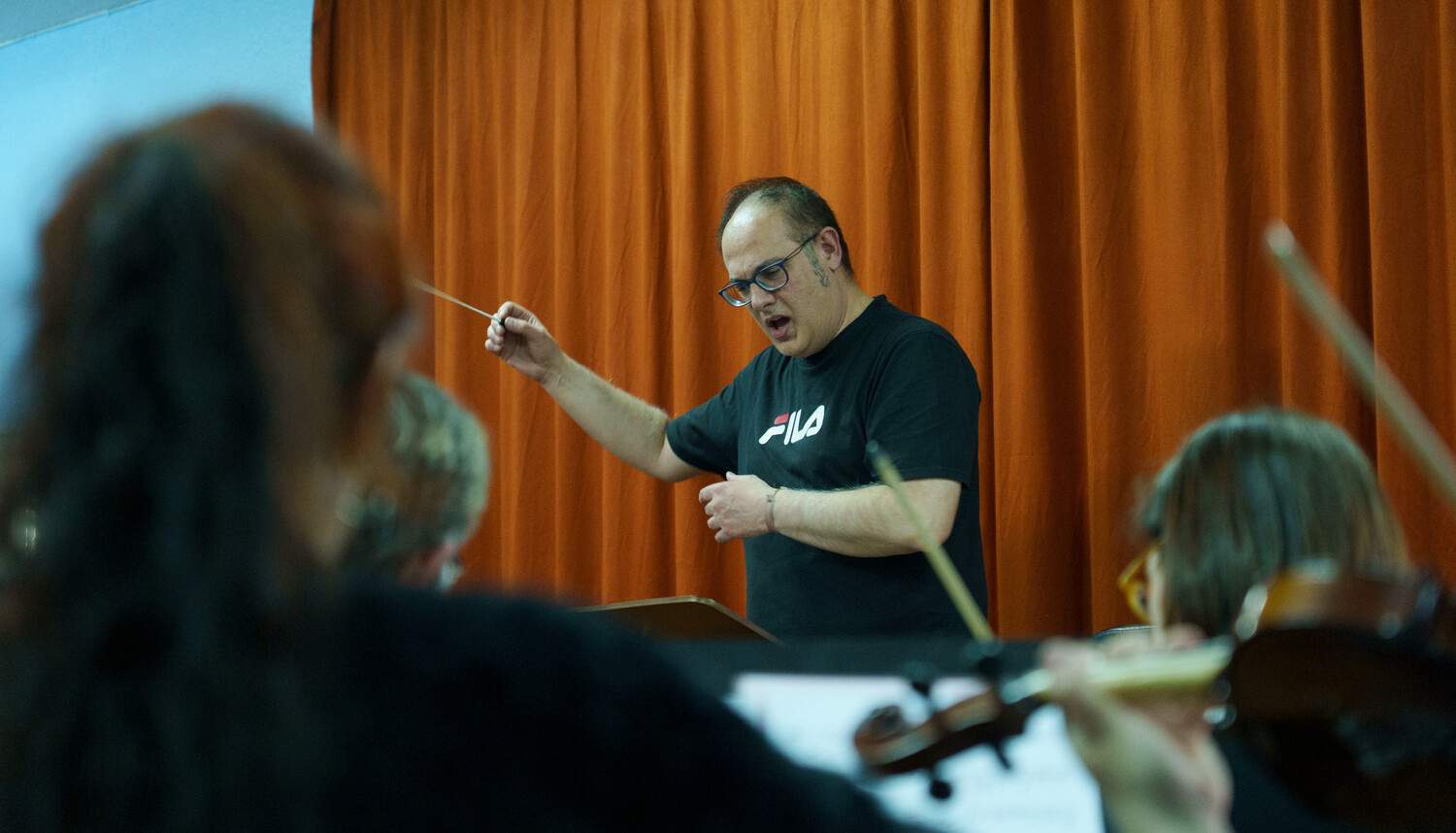 Ensayo de la Orquesta Sinfónica de Ponferrada dirigida por Manuel Alejandre | César Sanchez / ICAL