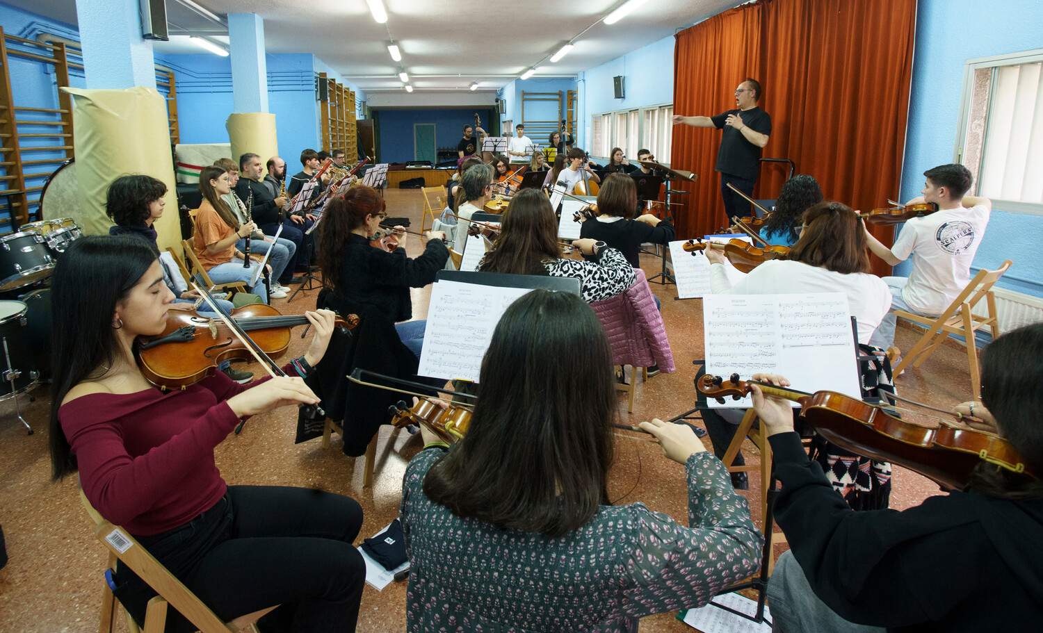 Ensayo de la Orquesta Sinfónica de Ponferrada dirigida por Manuel Alejandre | César Sanchez / ICAL