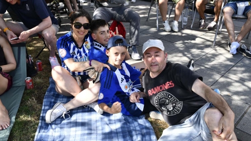 La Rosaleda fue una marea blanquiazul  (76)