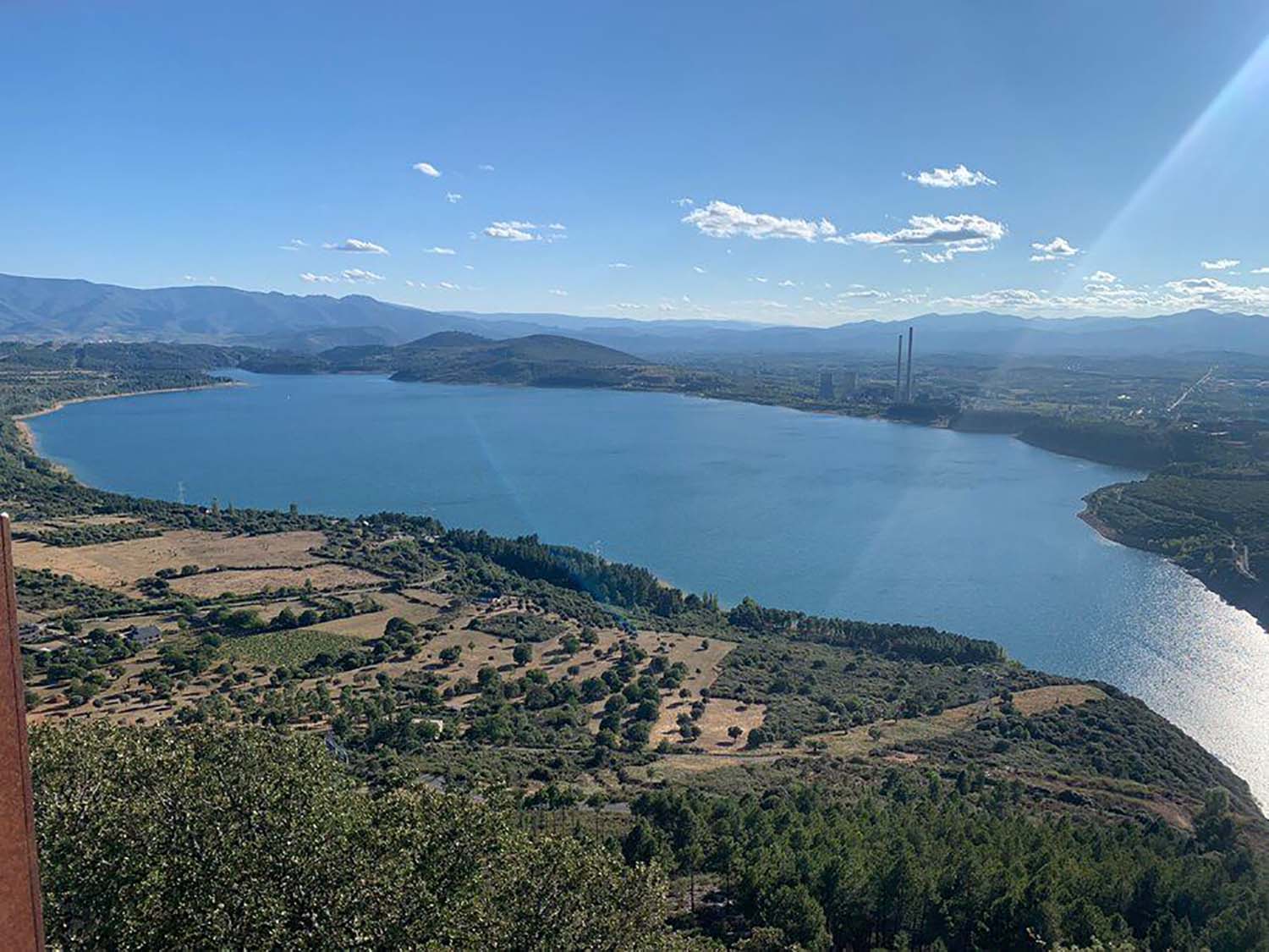 Congosto, Cubillos Toreno y Ponferrada concretan el proyecto de 10 M€ para convertir el pantano de Bárcena en un referente turístico del Bierzo Congosto, Cubillos Toreno y Ponferrada concretan el proyecto de 10 M€ para convertir el pantano de Bárcena en un referente turístico del Bierzo