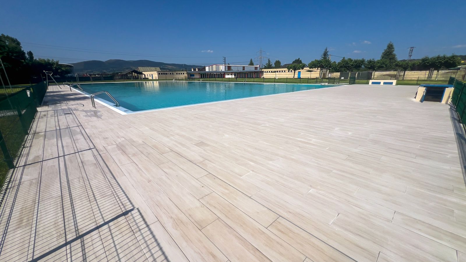 Pisicina Cacabelos (1)