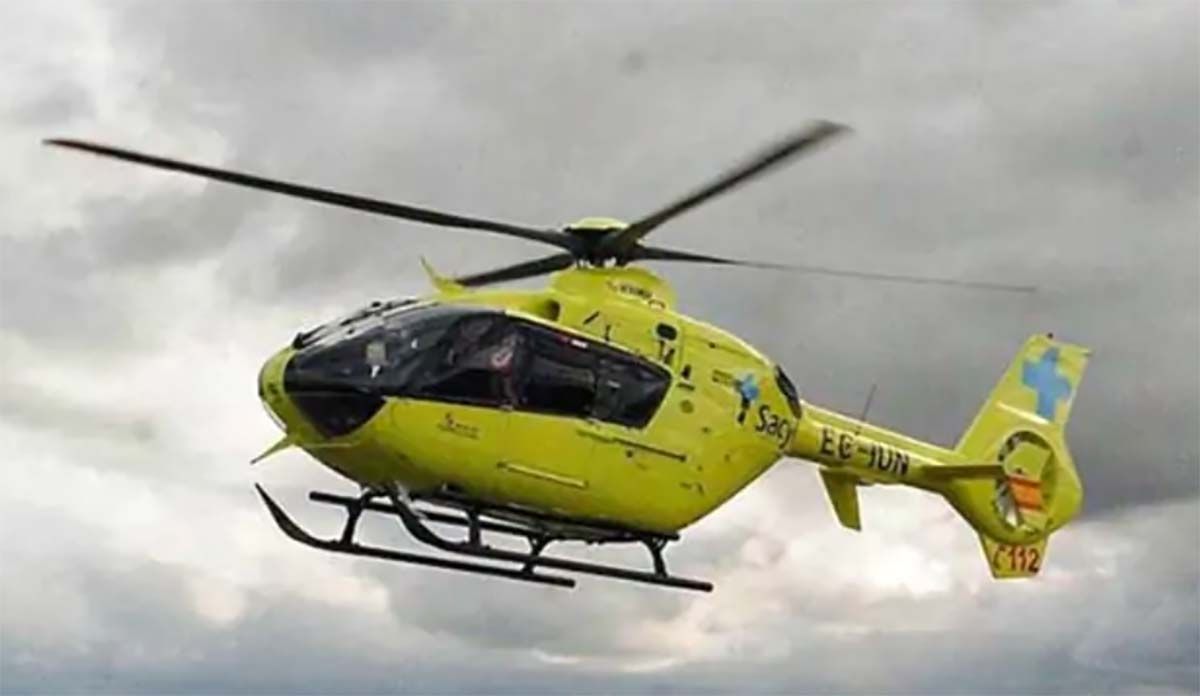 Helicóptero medicalizado de Sacyl | Al menos dos muertos y cuatro heridos graves en la colisión entre un turismo y un furgón en la zona de acceso al polígono de Valcorba de Soria