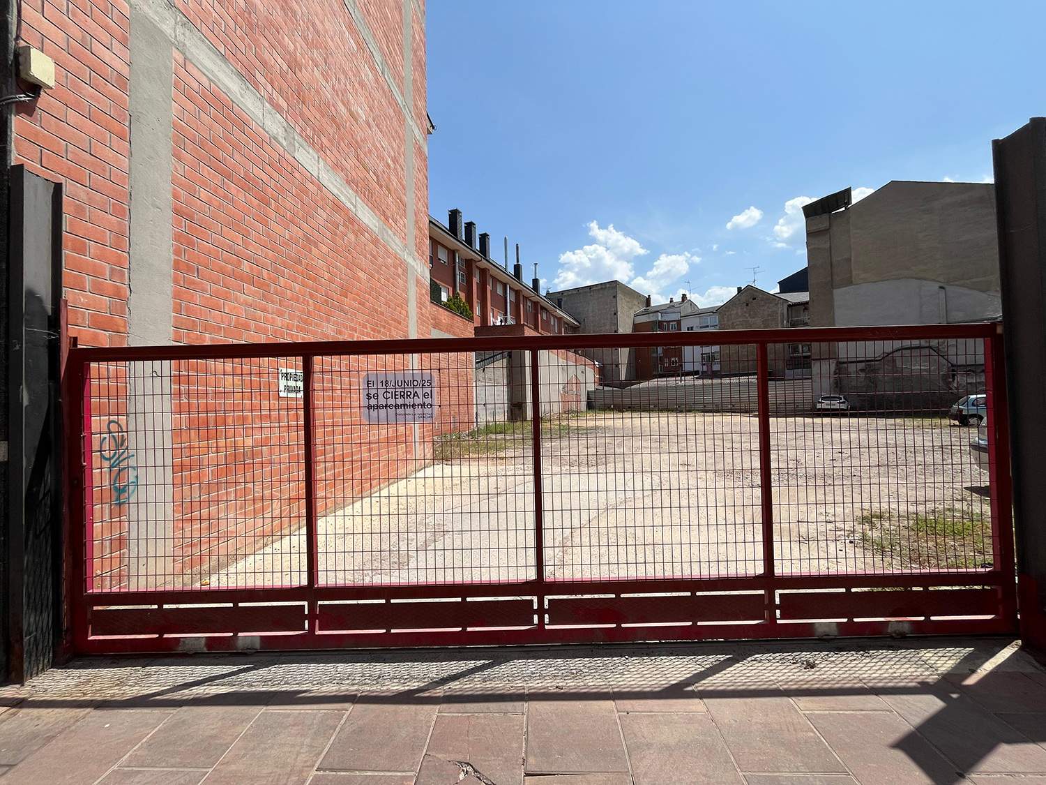 Cierre parkings ilegales de la calle Real de Ponferrada