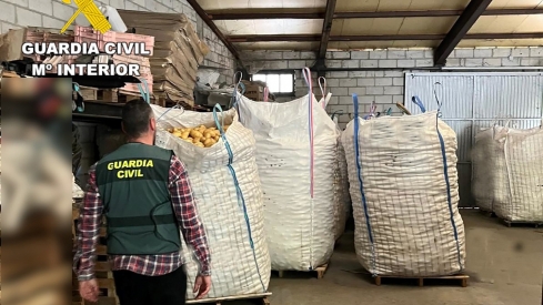 Dos detenidos Asturias por comprar y no pagar 25.000 kg de patatas en La Bañeza
