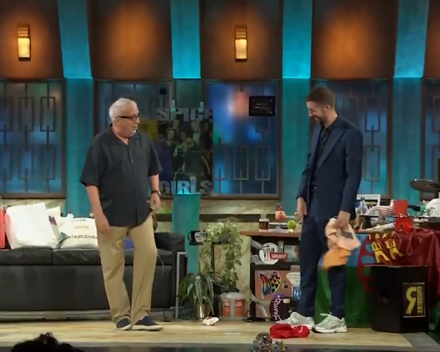 Leo Harlem pone en el mapa a El Bierzo y a Matarrosa del Sil durante su entrevista en ‘La Revuelta’ de RTVE