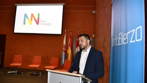Las imágenes del Foro Nexo Noroeste organizado por InfoBierzo e InfoLeón | Dani Merino
