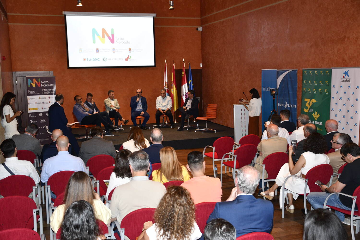 Las imágenes del Foro Nexo Noroeste organizado por InfoBierzo e InfoLeón