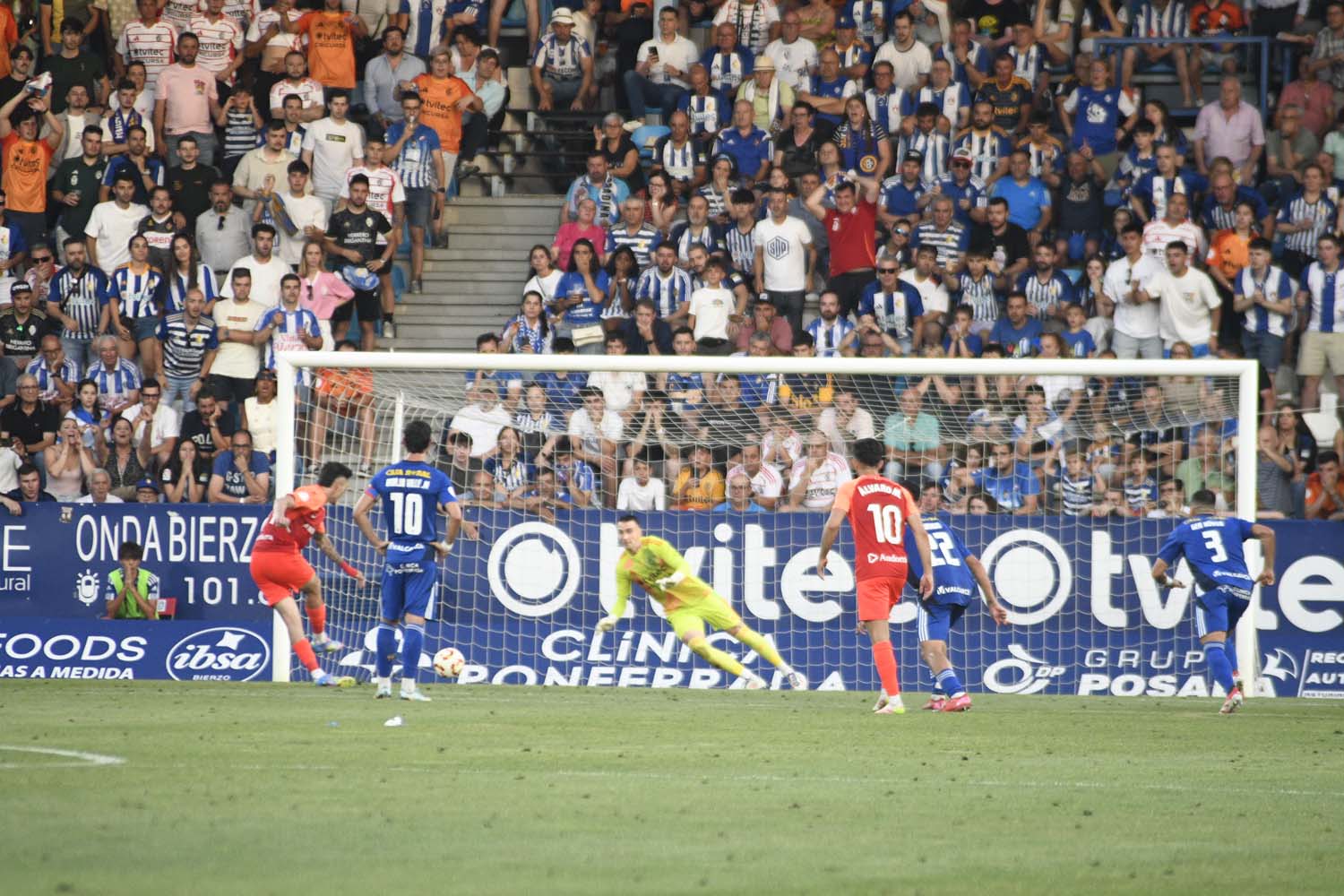 Gol del Andorra ante la Ponferradina