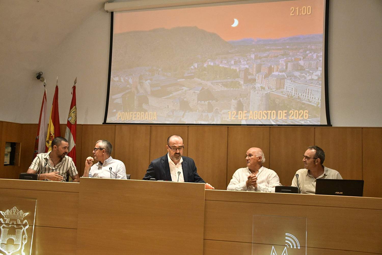 Ponferrada celebrará el eclipse solar de 2026 con telescopios, gafas y eventos en el Castillo de los Templarios