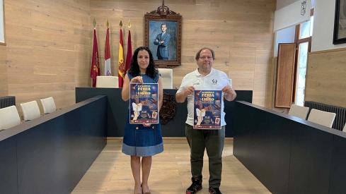 Presentación de la Feria del Libro de La Bañeza 2025 | La Bañeza presenta su Feria del Libro con más de 20 expositores, actividades para todos los públicos y un homenaje a la lectura