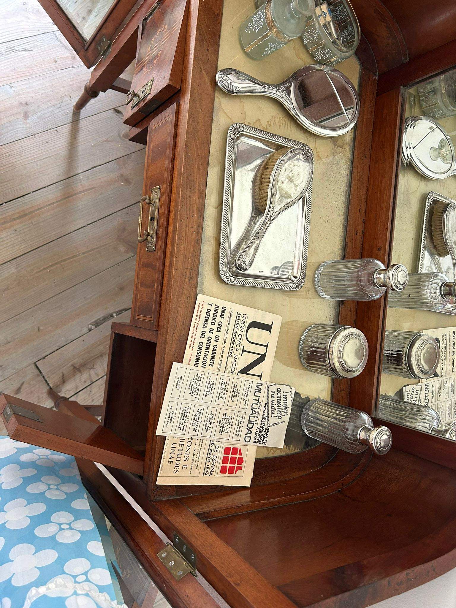 Piezas a la venta en la Home Market de Cacabelos (8) Piezas a la venta en la Home Market de Cacabelos (8)