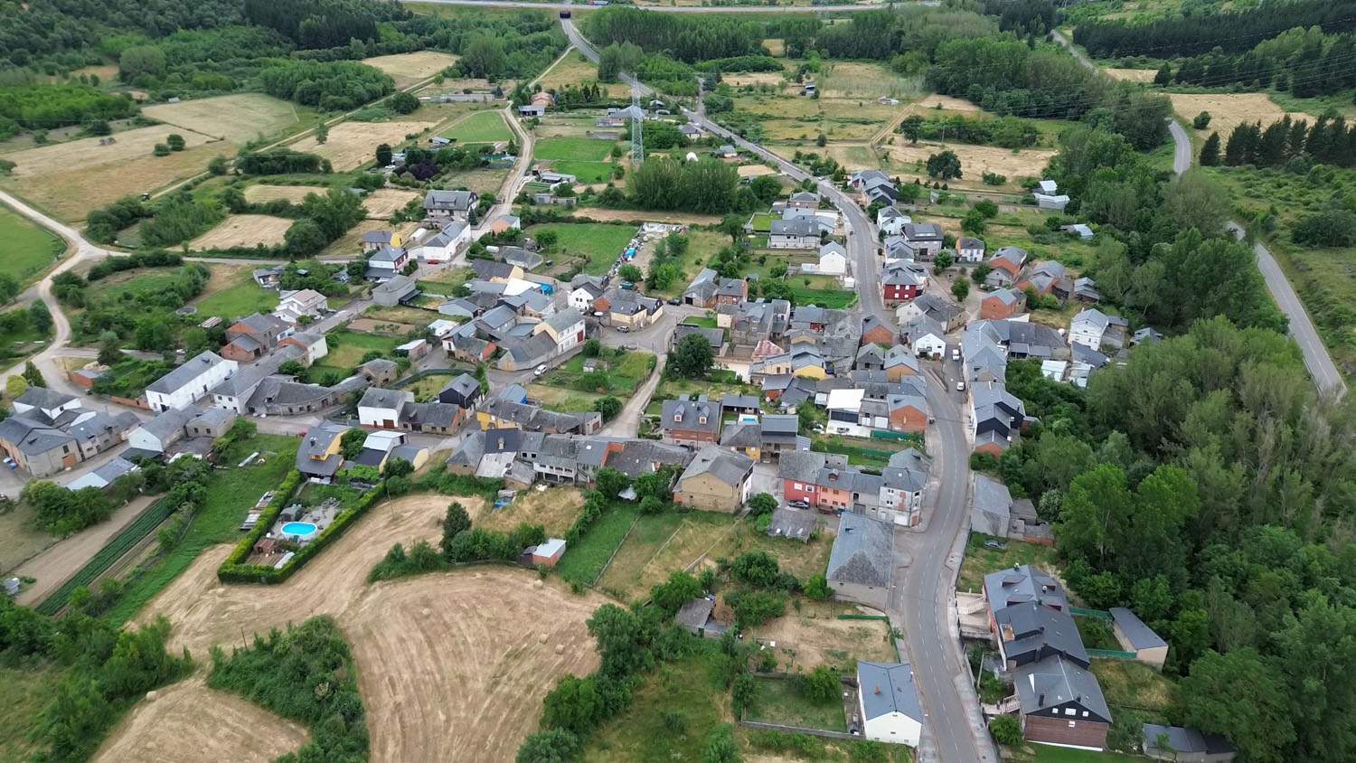 Viñales Del Cielo a la Raíz del Bierzo (1)
