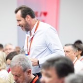 Óscar Puente en el Comité Federal del PSOE.