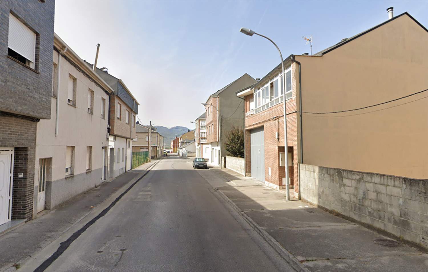 Calle en Fuentesnuevas donde tuvo lugar el reventón Calle en Fuentesnuevas donde tuvo lugar el reventón