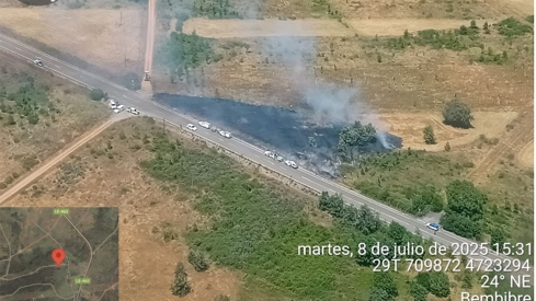 Incendio forestal en Rodanillo (Bembibre) | Foto: Inforcyl