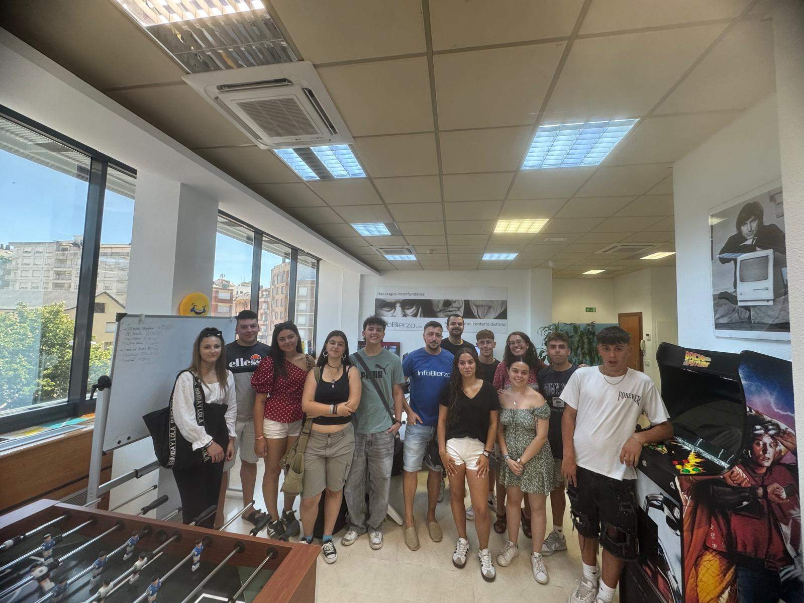 Feliz generación, InfoBierzo cumple 18 años (2)