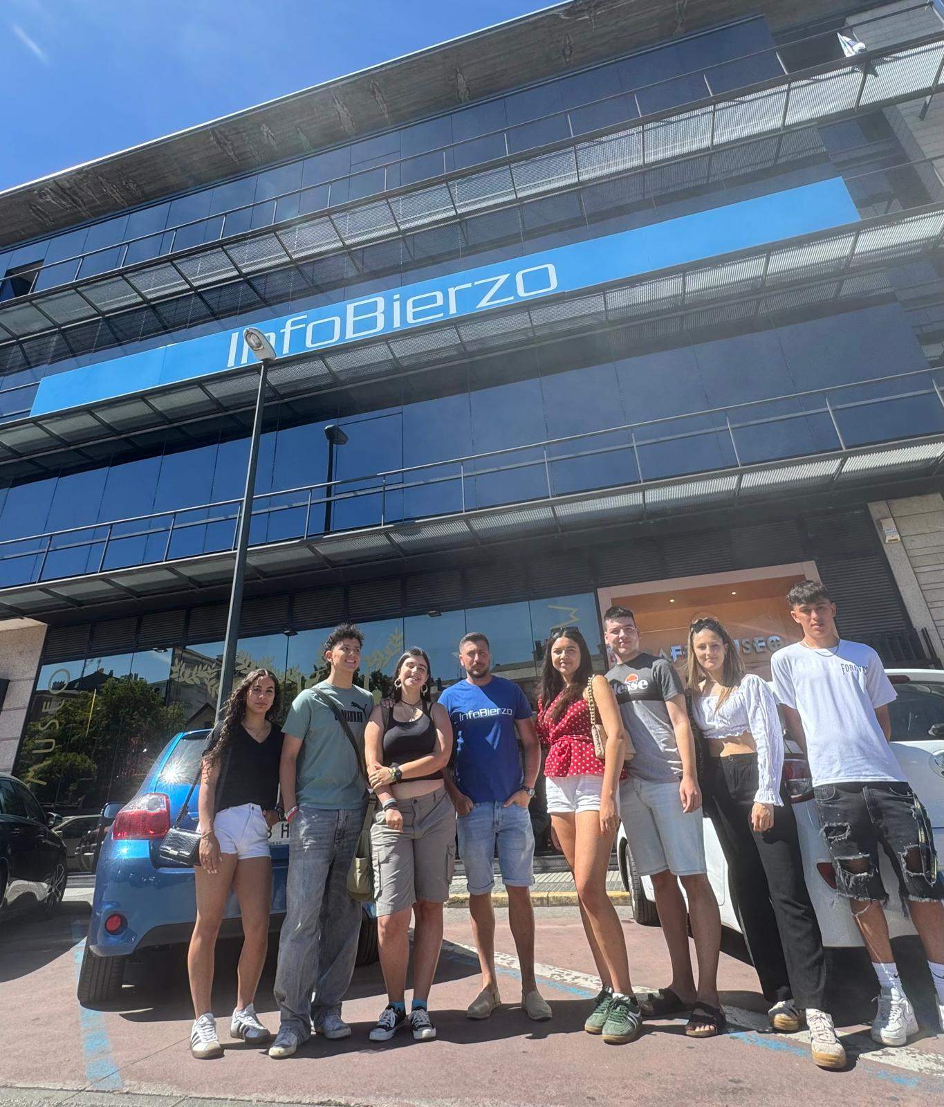 Feliz generación, InfoBierzo cumple 18 años (3)