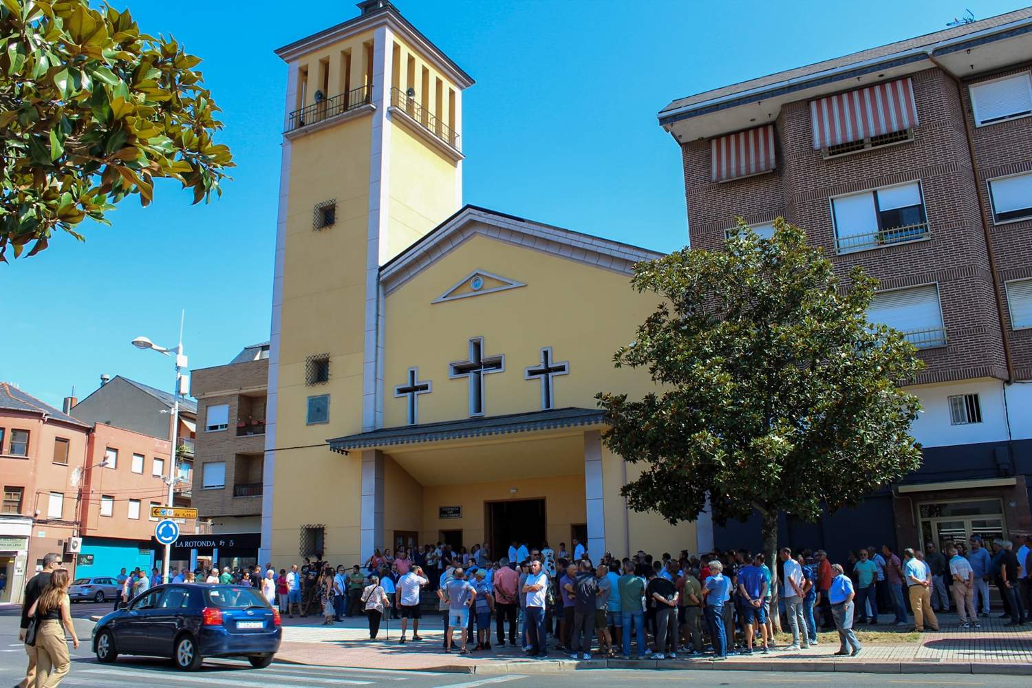 Entierro de Miguel García, concejal de Camponaraya (2)