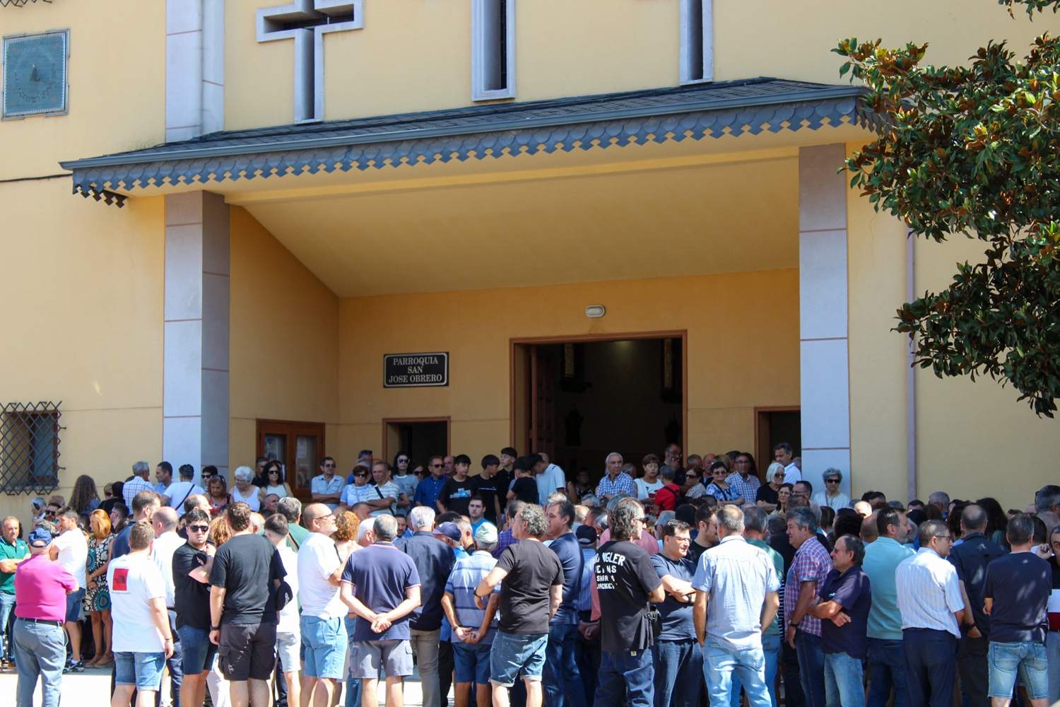 Entierro de Miguel García, concejal de Camponaraya (4)