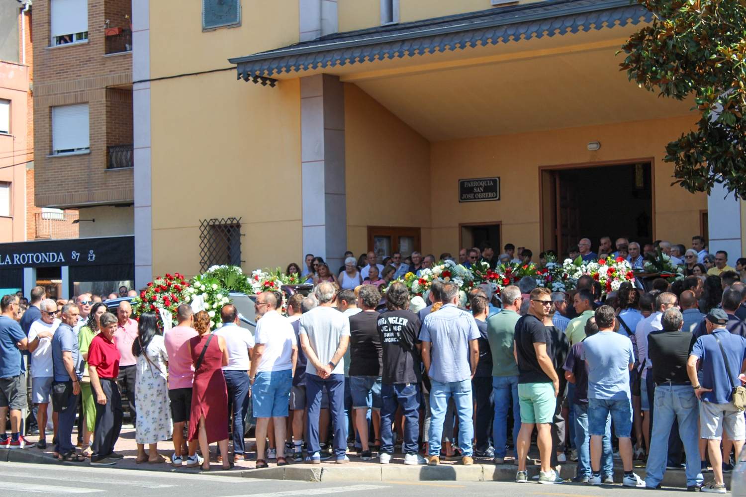 Entierro de Miguel García, concejal de Camponaraya (5)