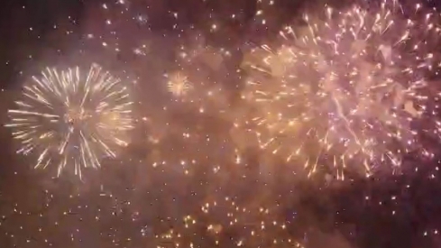 Fuegos artificiales PiBierzo en San Fermín 2025 | PiBierzo deslumbra Pamplona con su espectáculo cromático en la penúltima noche de San Fermín 2025