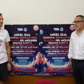 César Sánchez / ICAL . El concejal de Fiestas del Ayuntamiento de Ponferrada, Carlos Cortina (D), durante la presentación del festival Planeta Sound junto a su director, Ángel Escuredo (I)