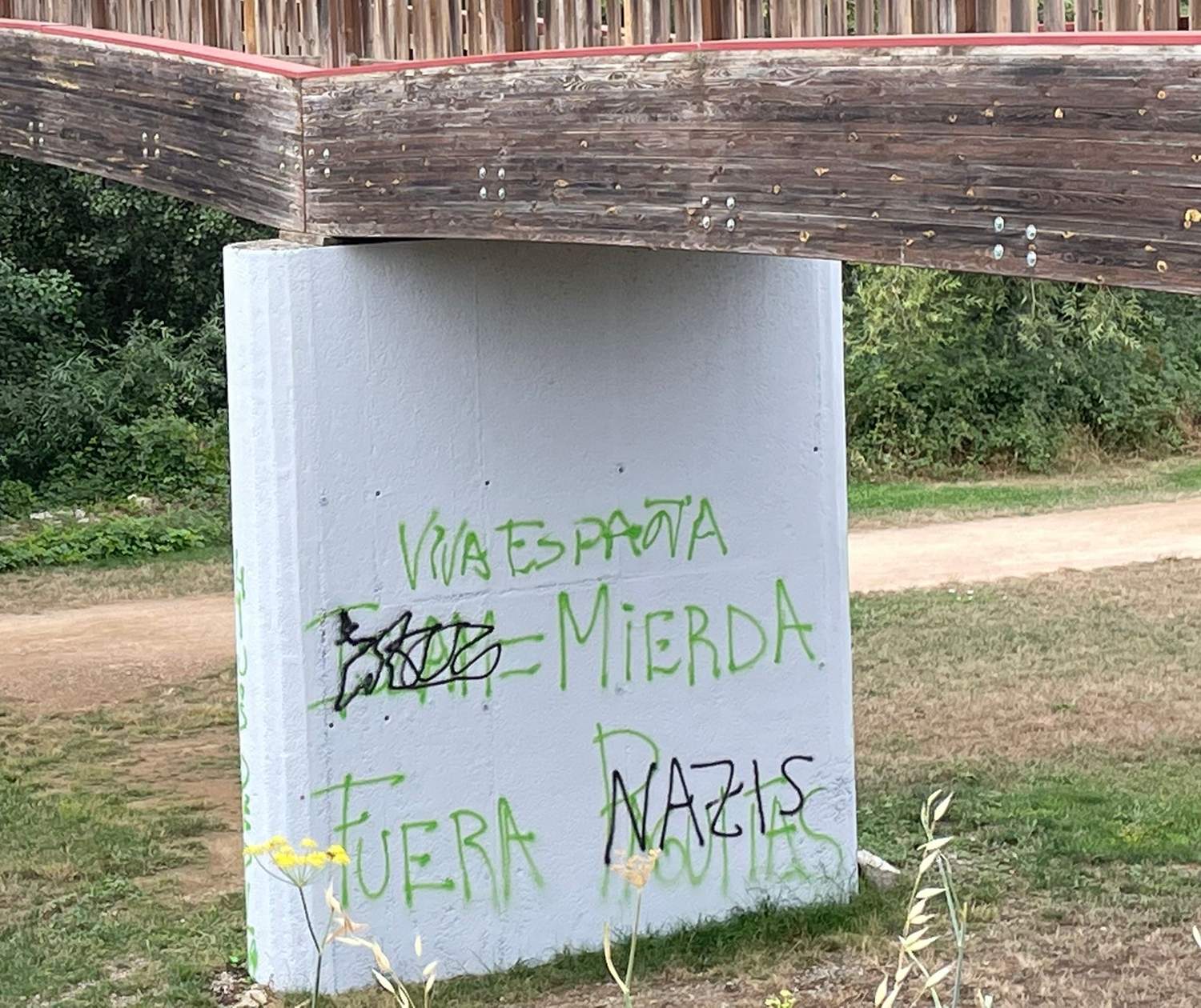 pintadas xenófobas 2