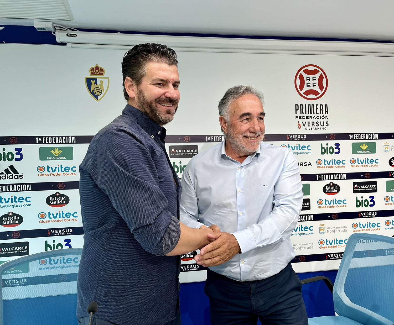 Presentacion Estevez Ponferradina | Fernando Estévez llega a la Ponferradina "con la idea de retomar el fútbol profesional" Presentacion Estevez Ponferradina | Fernando Estévez llega a la Ponferradina "con la idea de retomar el fútbol profesional"