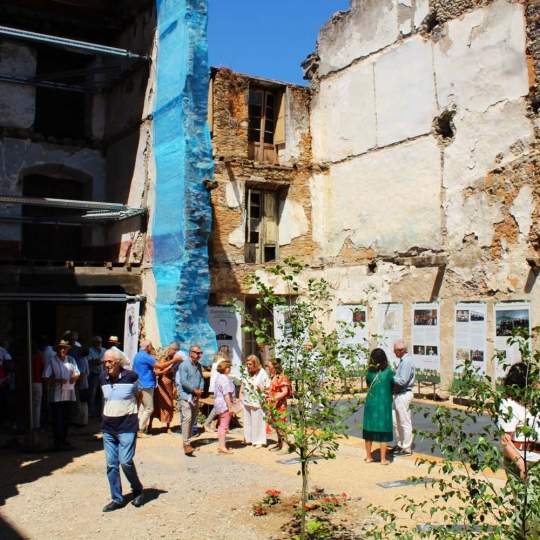 La posible venta de Casa Gil no pone fin al Jardín Romántico: El Ayuntamiento de Villafranca tendrá su uso durante diez años La posible venta de Casa Gil no pone fin al Jardín Romántico: El Ayuntamiento de Villafranca tendrá su uso durante diez años