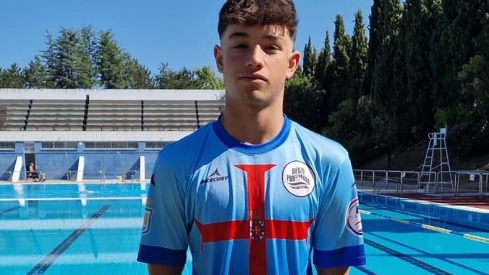 El nadador del Club Natación Bierzo Ponferrada, Miguel Merayo El nadador del Club Natación Bierzo Ponferrada, Miguel Merayo