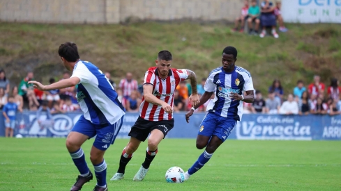 Partido amistoso entre el Athletic Club y la SDP Ponferradina (5). Fuente: SD Ponferradina | Una Ponferradina más reconocible mejora sensaciones ante el Athletic Club de Bilbao