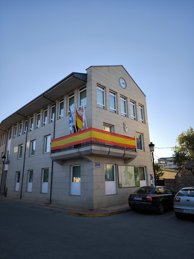 Ayuntamiento Cabañas Raras