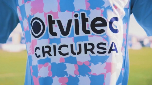 Tercera equipación de la Ponferradina