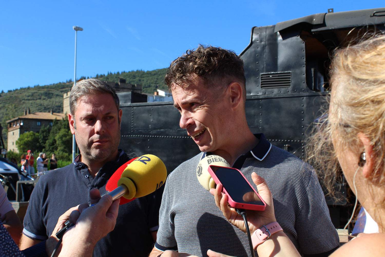 Traslado de la locomotora PV 31 de Ponferrada a los Talleres Ferroviarios de Villablino (6) Traslado de la locomotora PV 31 de Ponferrada a los Talleres Ferroviarios de Villablino (6)