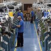 Ricardo Ordóñez / ICAL . Fábrica de calcetines Mingo, situada en la localidad burgalesa de Pradoluengo | Más de 1,8 M€ para la digitalización y la transformación digital de las pymes de Castilla y León